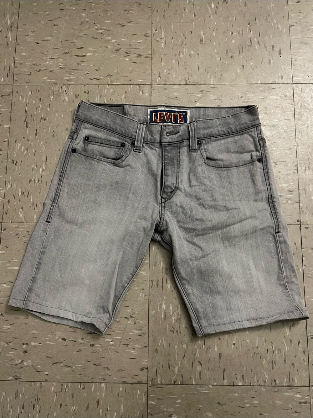 Levi's Men's Faded Gray Denim Jean Shorts Size 31 Preowned